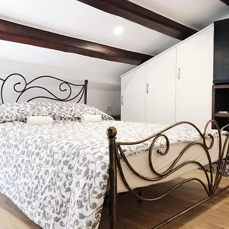 Altana Mario Guest house